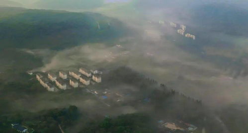 重庆最近10天天气，从阴雨绵绵到阳光初现，山城变幻记